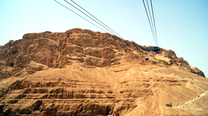 Zamiast sypać rampę, mogli od razu pomyśleć o kolejce linowej