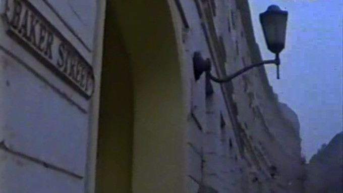 Szczyt filmowo-plenerowej ekstrawagancji: Baker Street w Warszawie